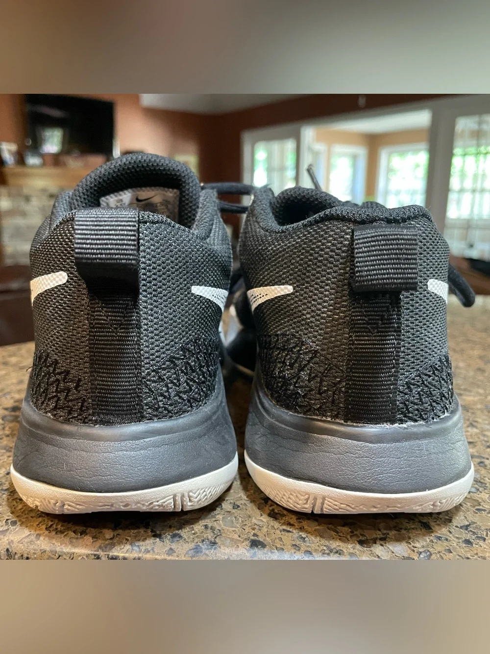 Nike Kyrie Flytrap VI Black White Big Kids' Sz 3.5 Mid-Top Athletic Basketball